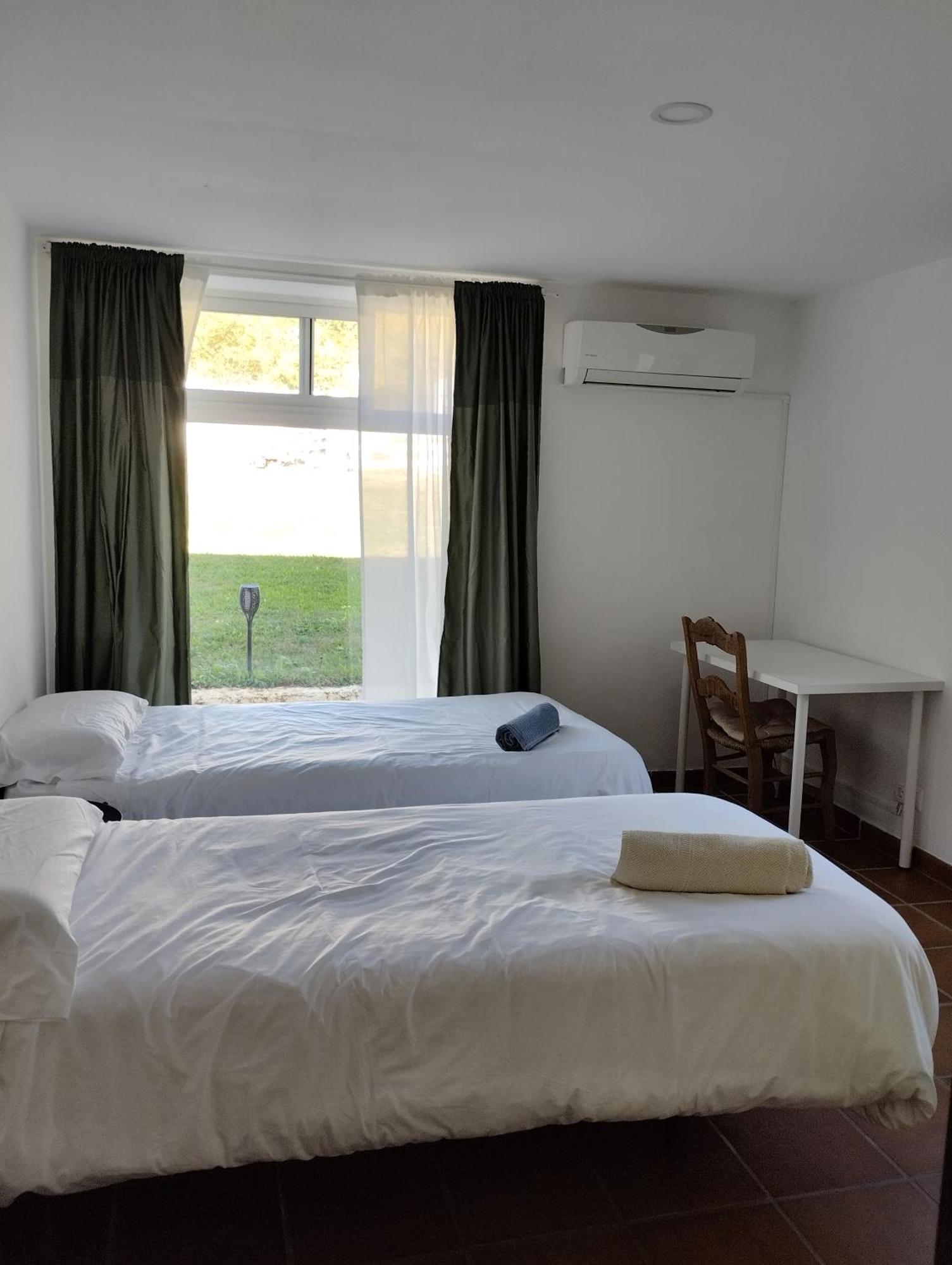 Apartamentos Y Habitaciones Kai Marbella (Adults Only) Oda fotoğraf